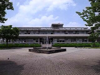 佐賀県立図書館