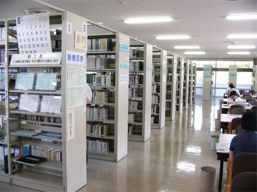 佐賀県立図書館公開閲覧室